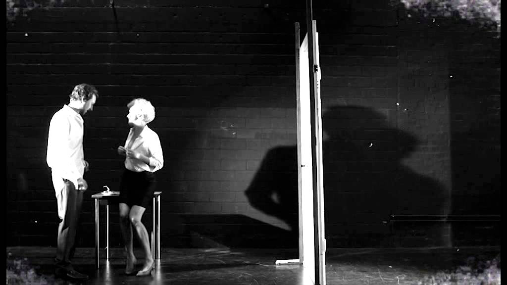 Gerhart-Hauptmann-Theater, Schauspiel: Der Nackte Wahnsinn