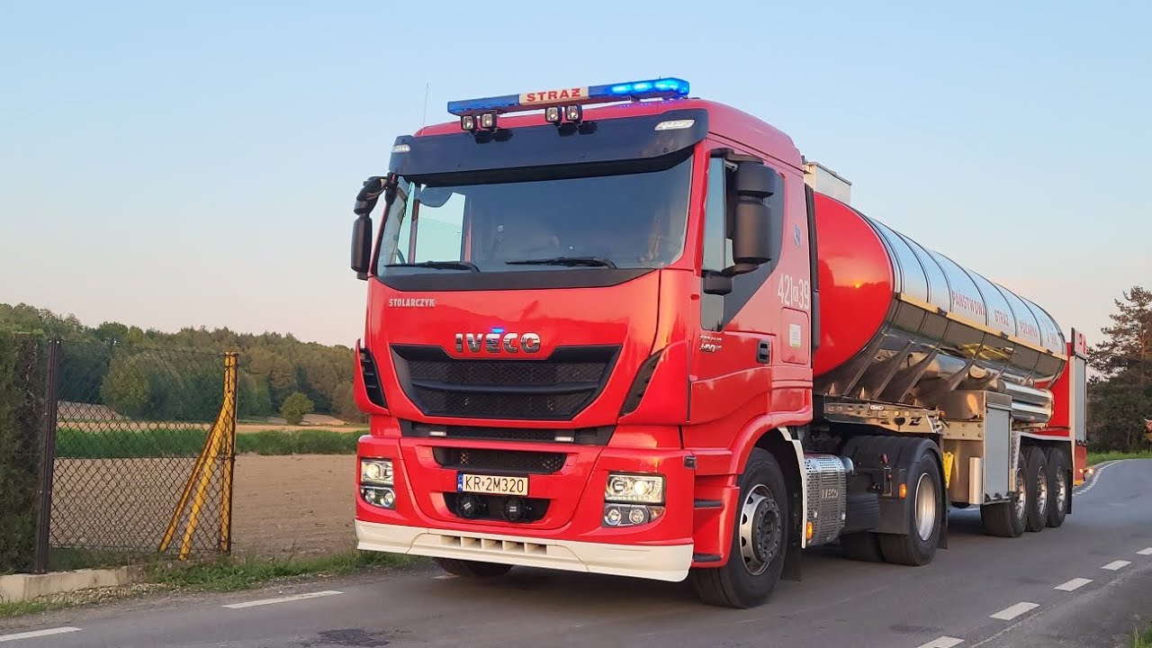 Pożar hali 💥w akcji🚨🚨 liczne zastępy sił i środków 🚒🚒🚒