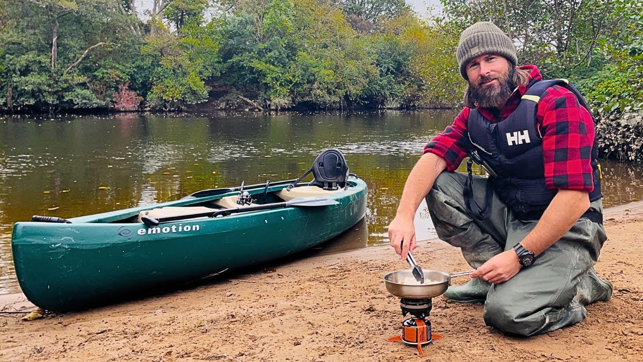 Canoe Adventure Near Rowing Boat Accident & Simple Riverbank Cooking