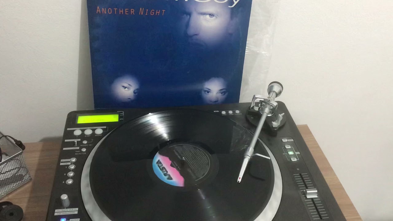 Real McCoy feat Karin Kasar - Run Away / Another Night &Aacute;lbum - BMG Brasil/Brazil - Raro em Vinil