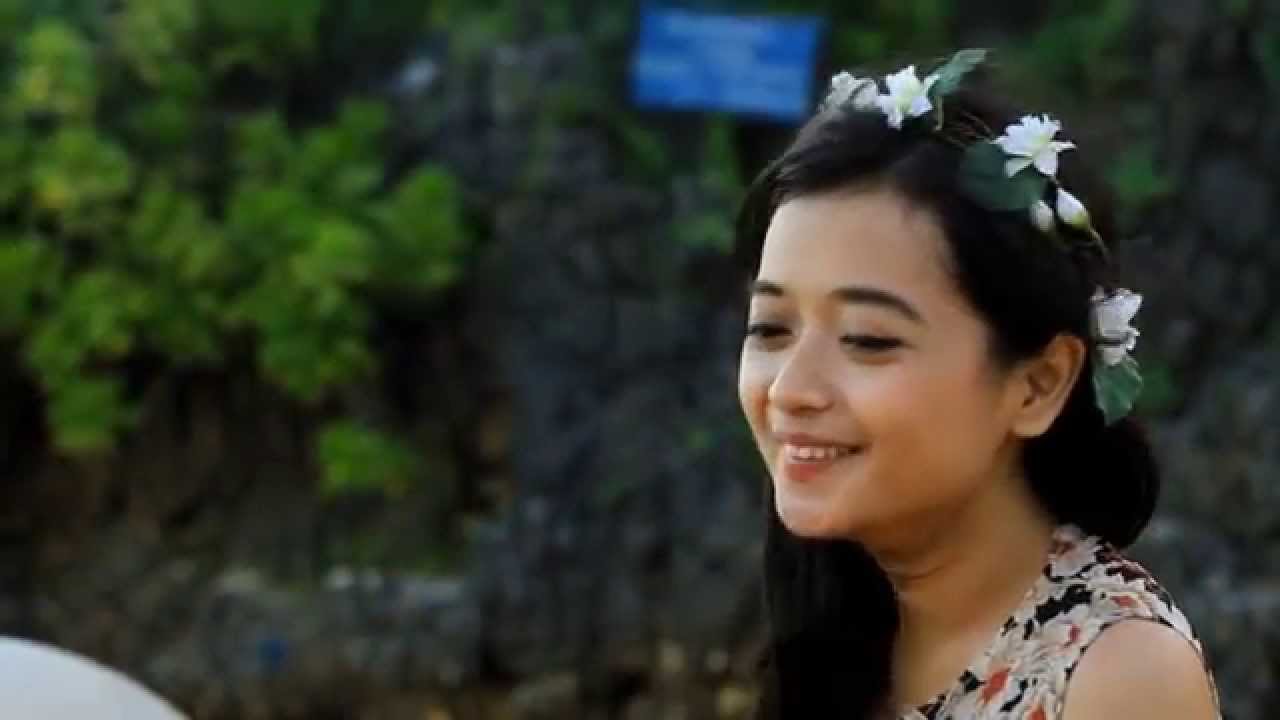 Answer Sheet - A Love Beach, Sadranan (Official Music Video)