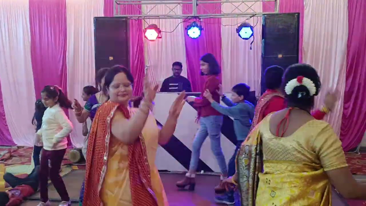 Beru pako per devrani Or jethaniyo Or na   nando ka sundar pahari dance