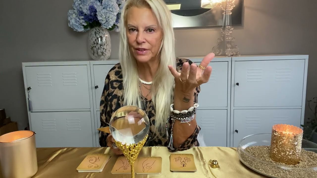🔮TU AS RE&Ccedil;U UN MESSAGE🔮 Boule de Cristal et Cartomancie (tirage intemporel) #solveig #bouledecristal