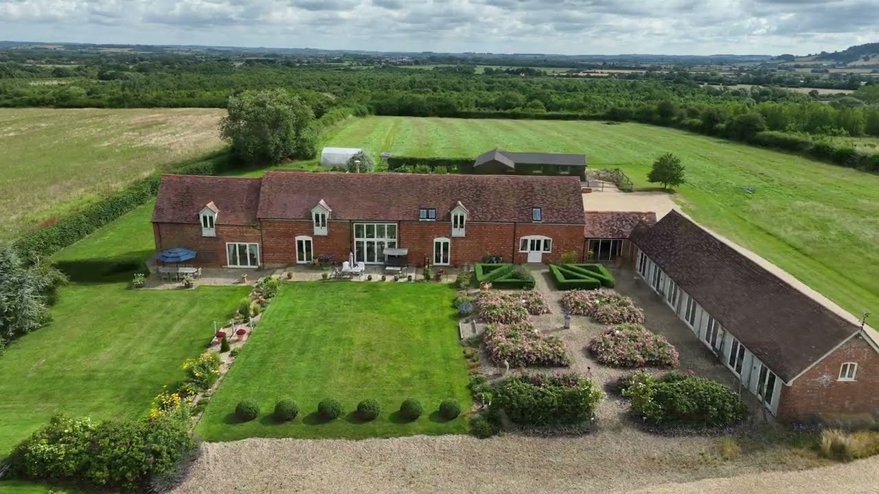 Bushy Hill Barn