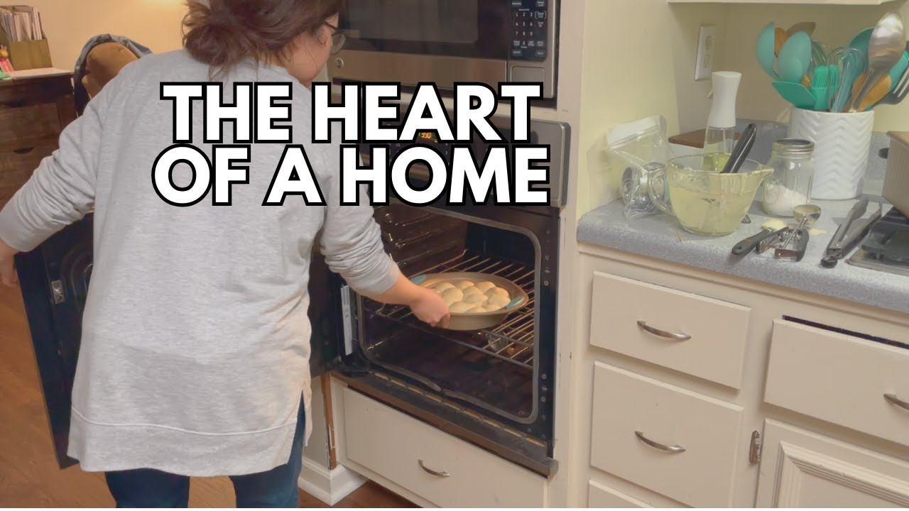 Homemaking in the kitchen | Potato Flake Sourdough