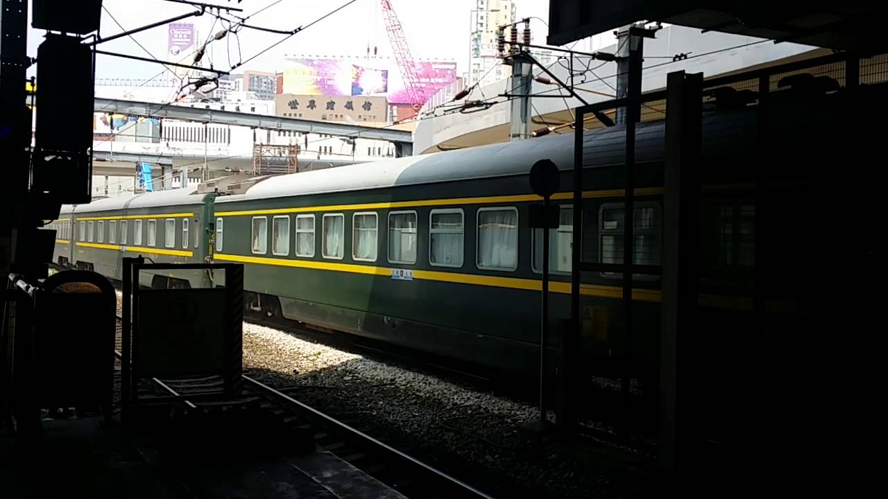 SS8-192,Z99次滬九直通車