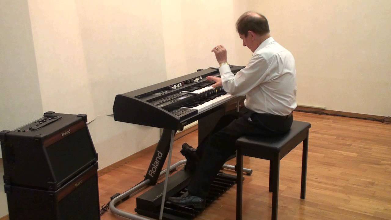 Walts in C sharp minor Op.64 by F. Chopin (ATELIER Combo AT-350C)