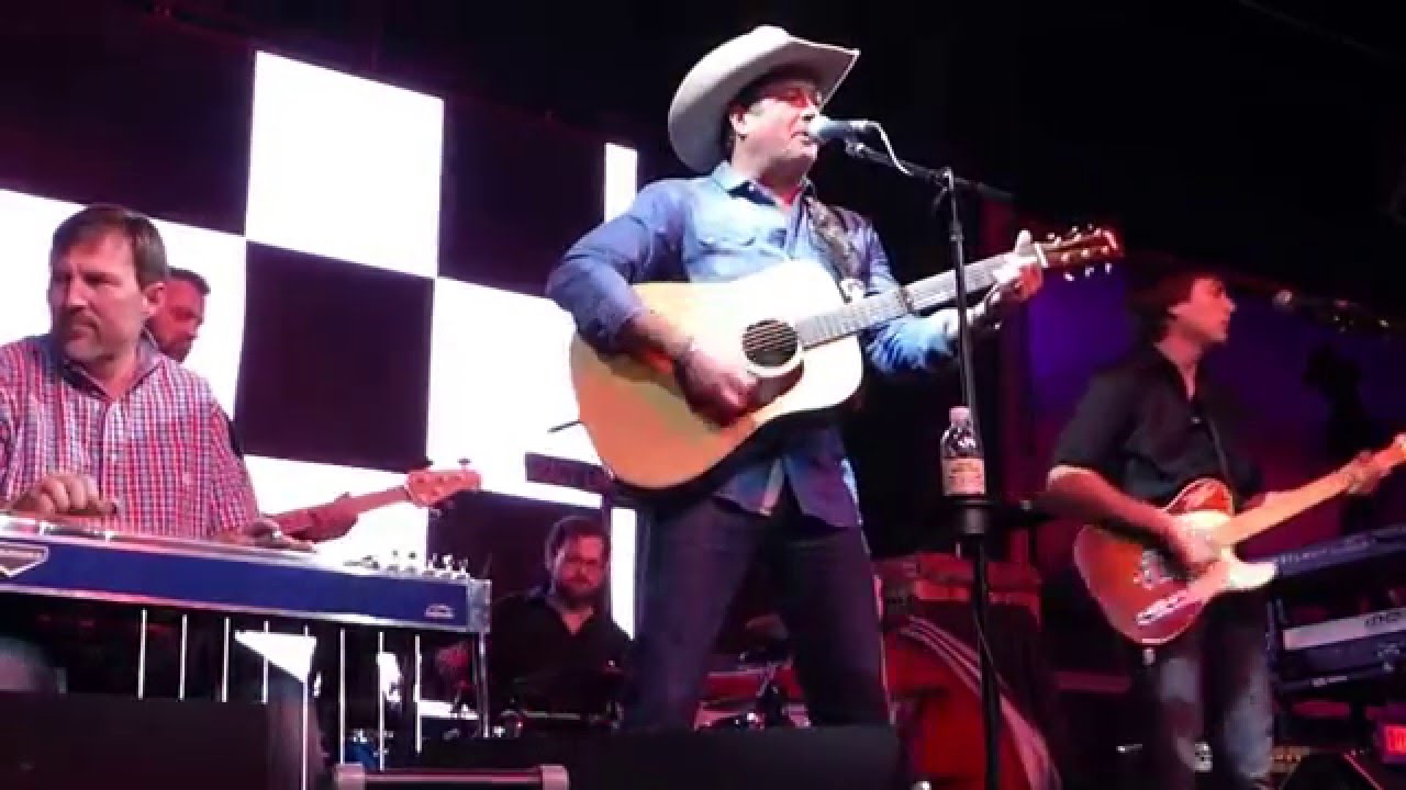 Tracy Byrd - I'm From the Country (Houston 12.11.15) HD