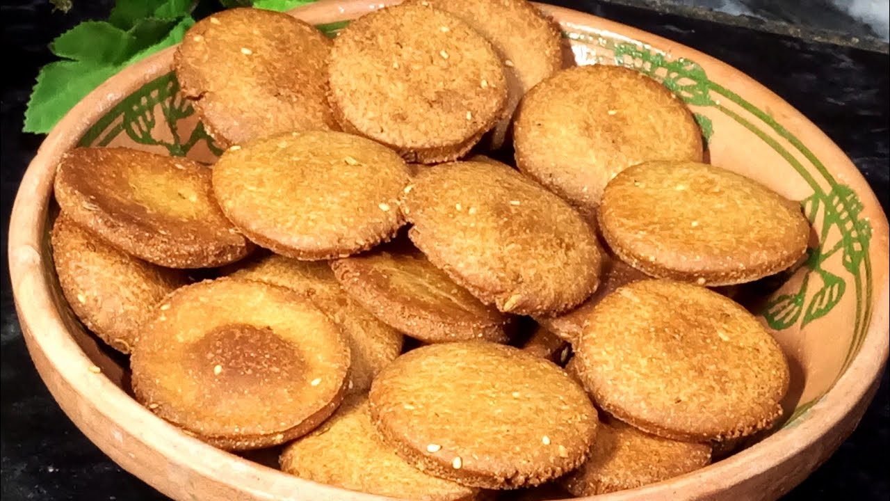 Meethi Tikkiyan Recipe | Gur Wali Meethi Tikkiyan | Koonday Ki Tikkiyan
