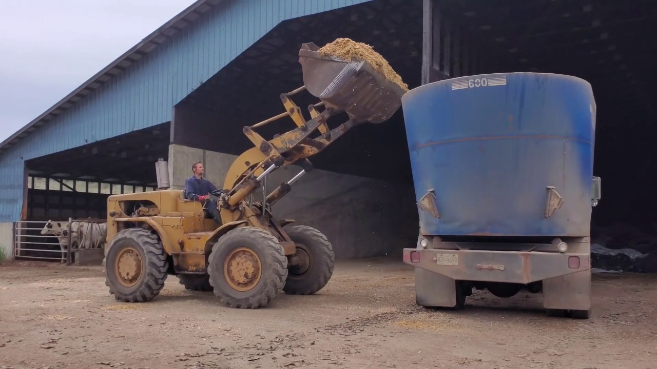 Cat 944 loader work