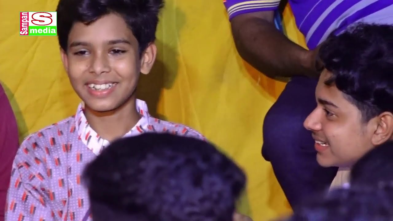 মফিজ রুপালীর সাথে একই মঞ্চে গান গেয়ে মঞ্চ মাতালেন রাব্বি সরকার