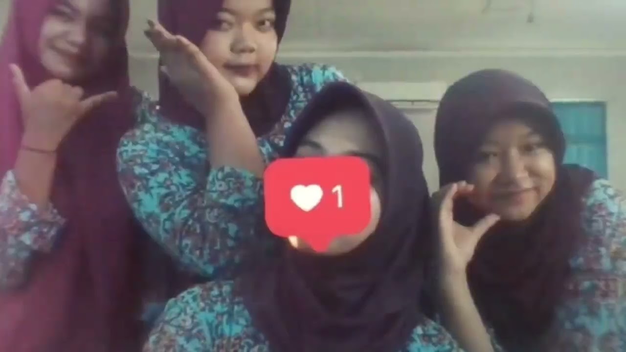 JEJAK KAMI DI BANGKU SEKOLAH.