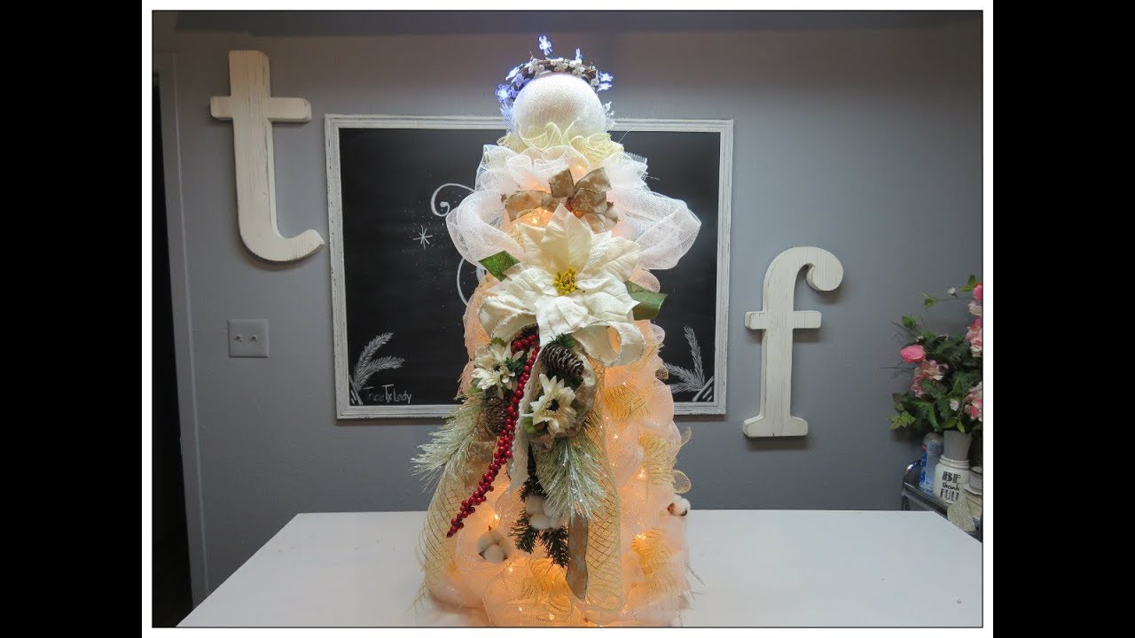 Tricia's Christmas: Deco Mesh Angel with Tomato Cage