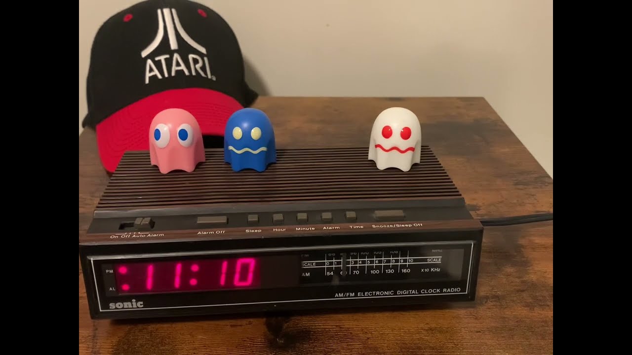 Cleaning a vintage sonic digital clock radio :)