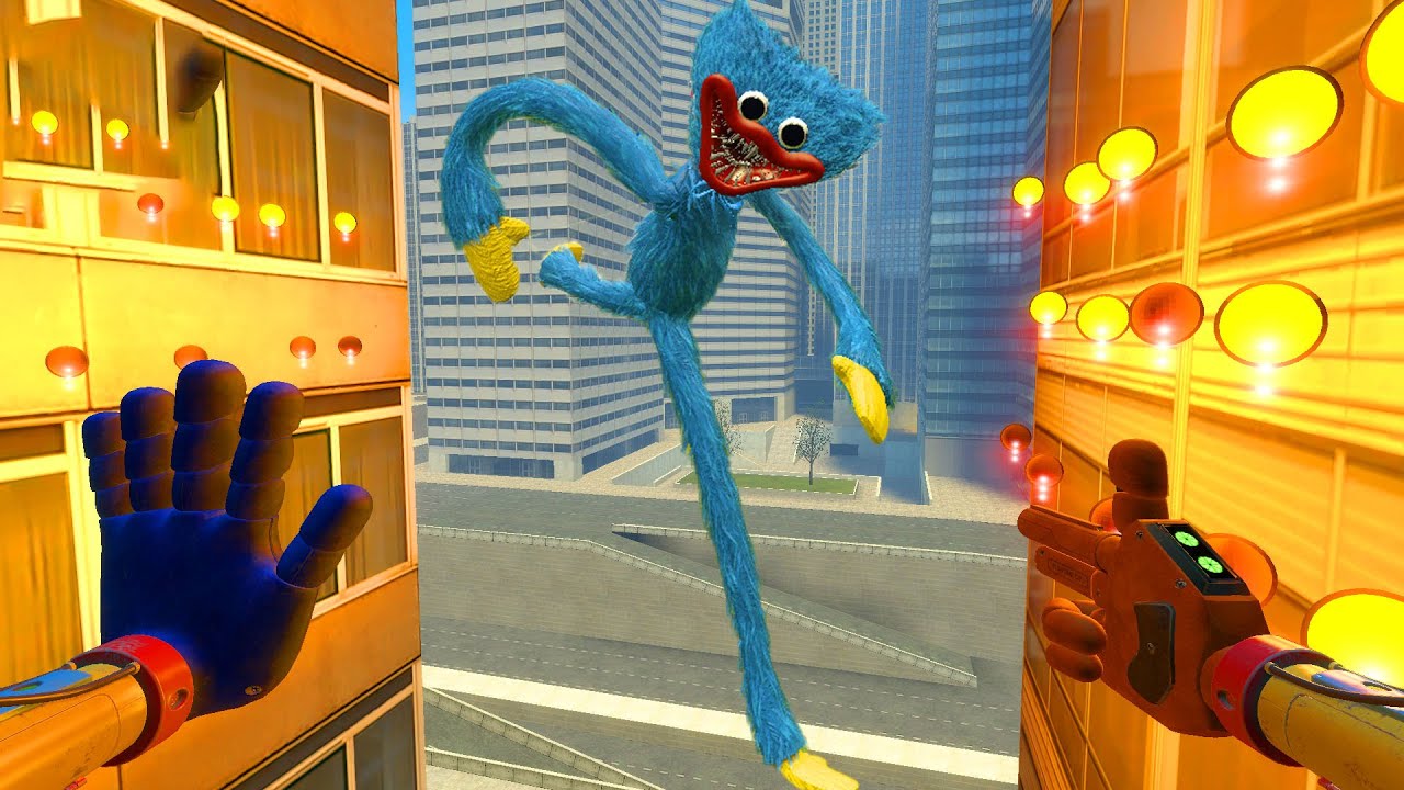 GIANT SCARY HUGGY WUGGY FROM POPPY PLAYTIME ATTACKS ME ABOVE THE CITY! | GARRY’S MOD