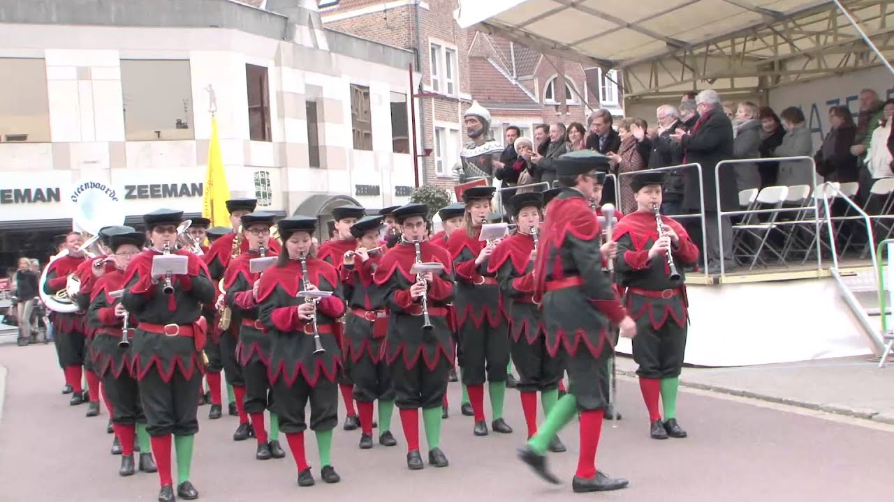 defil&eacute; historique hazebrouck  2015