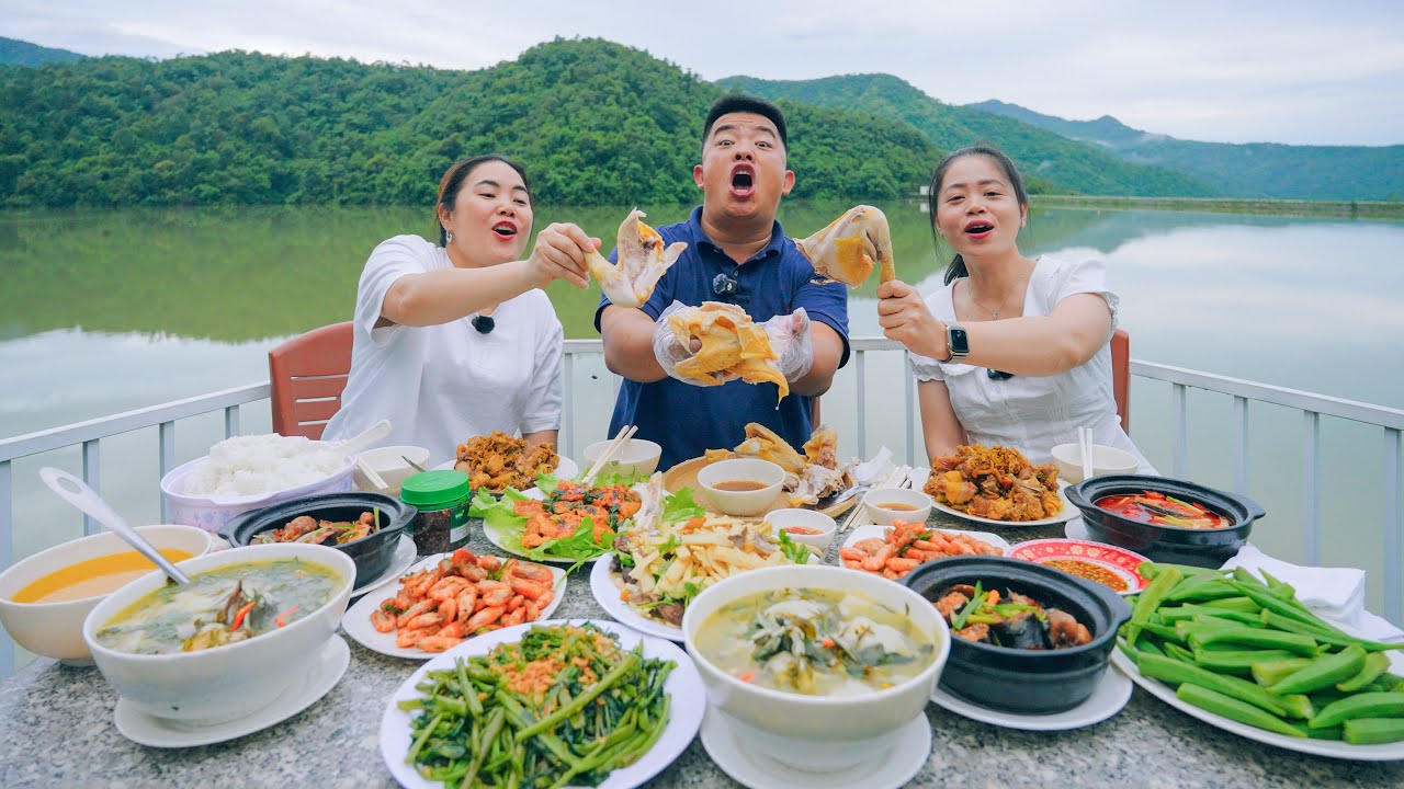 SAPA TV | ĂN GÀ THẢ VƯỜN NGON XUẤT SẮC CÙNG CHỦ TỊCH, PHẠM DŨNG PHAN DIỄM TRÊN ĐƯỜNG ĐI LÊN ĐÀ LẠT