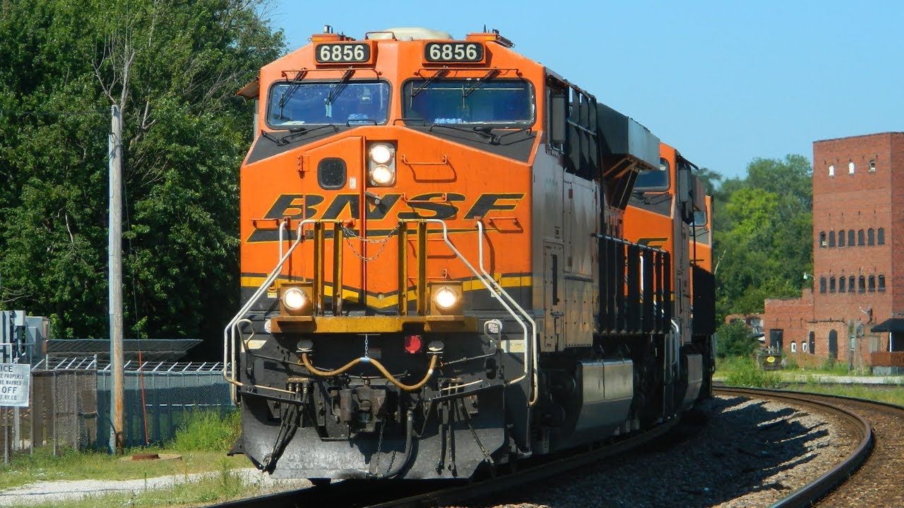 Railfanning Massive BNSF Freight Trains in Fort Madison Iowa! (Part 7) 7/30/23