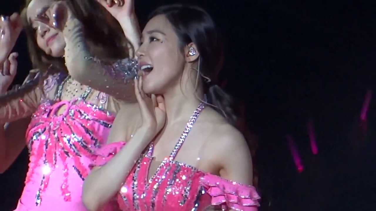 130720 SNSD Concert In Taiwan - Dancing Queen(Tiffany Focus)