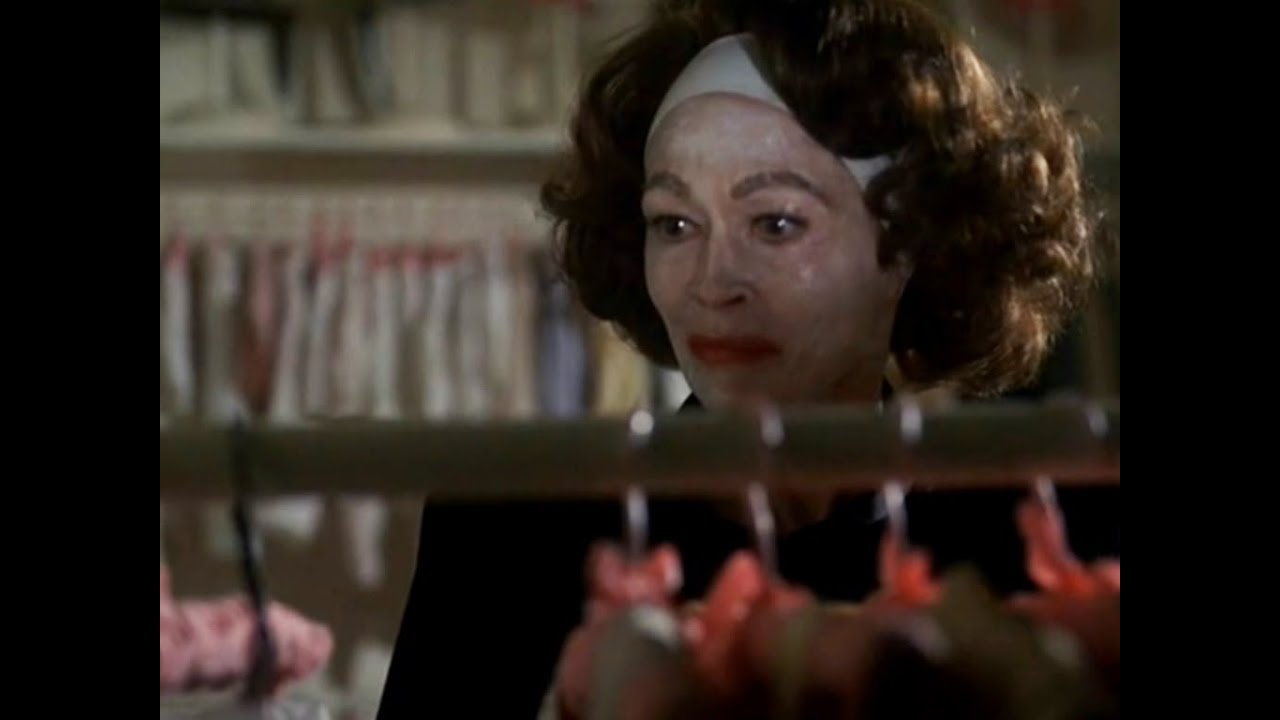 MOMMIE DEAREST | No Wire Hangers