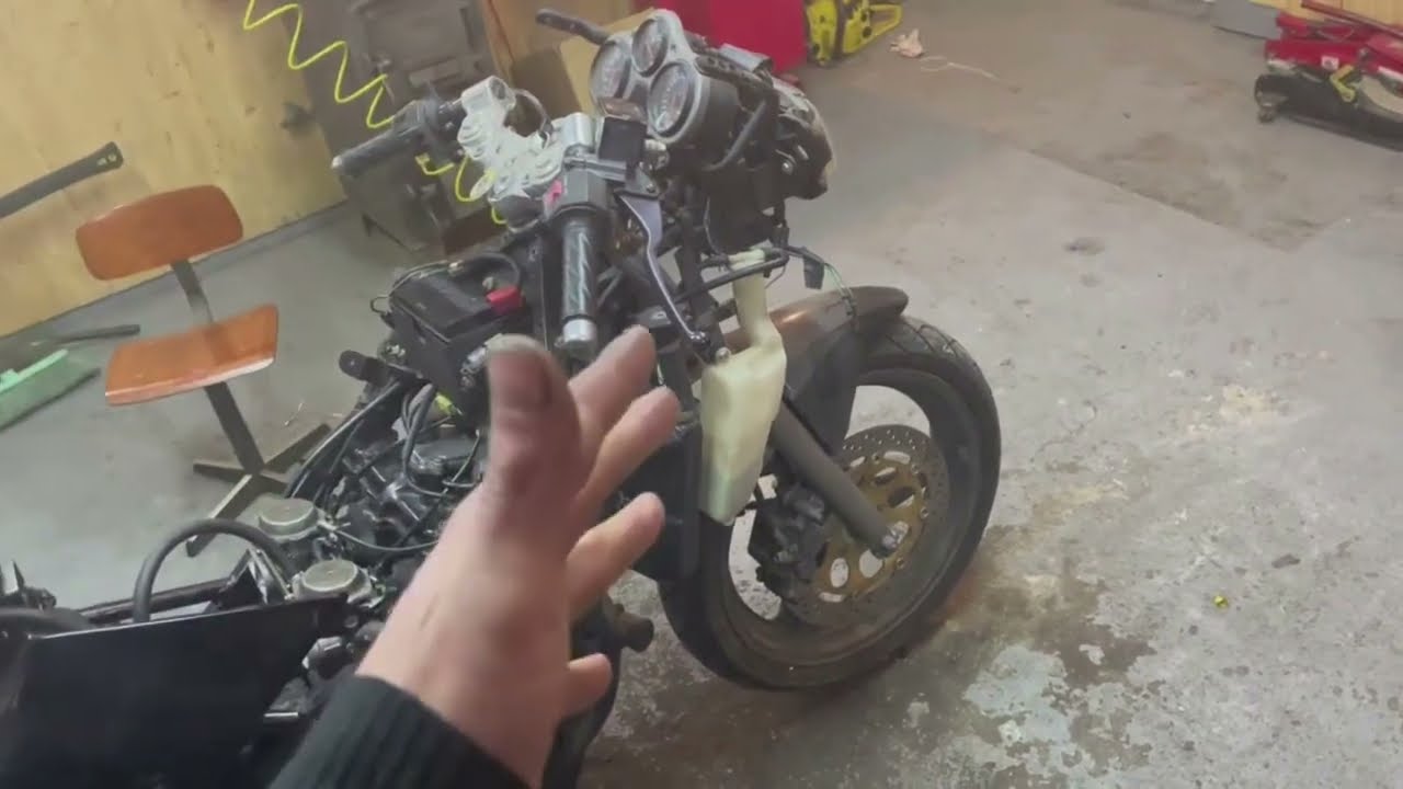Taschner Garage - Suzuki GSX 250 Across