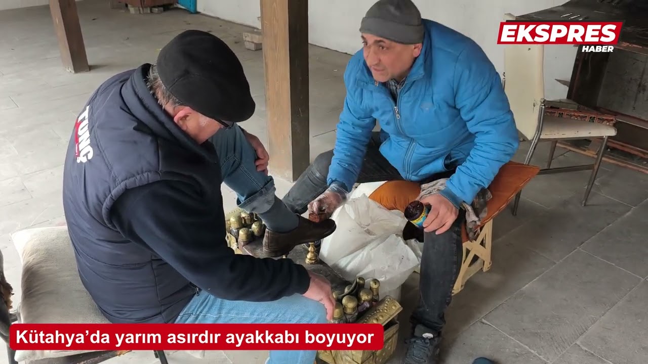 Kütahya’da yarım asırdır ayakkabı boyuyor