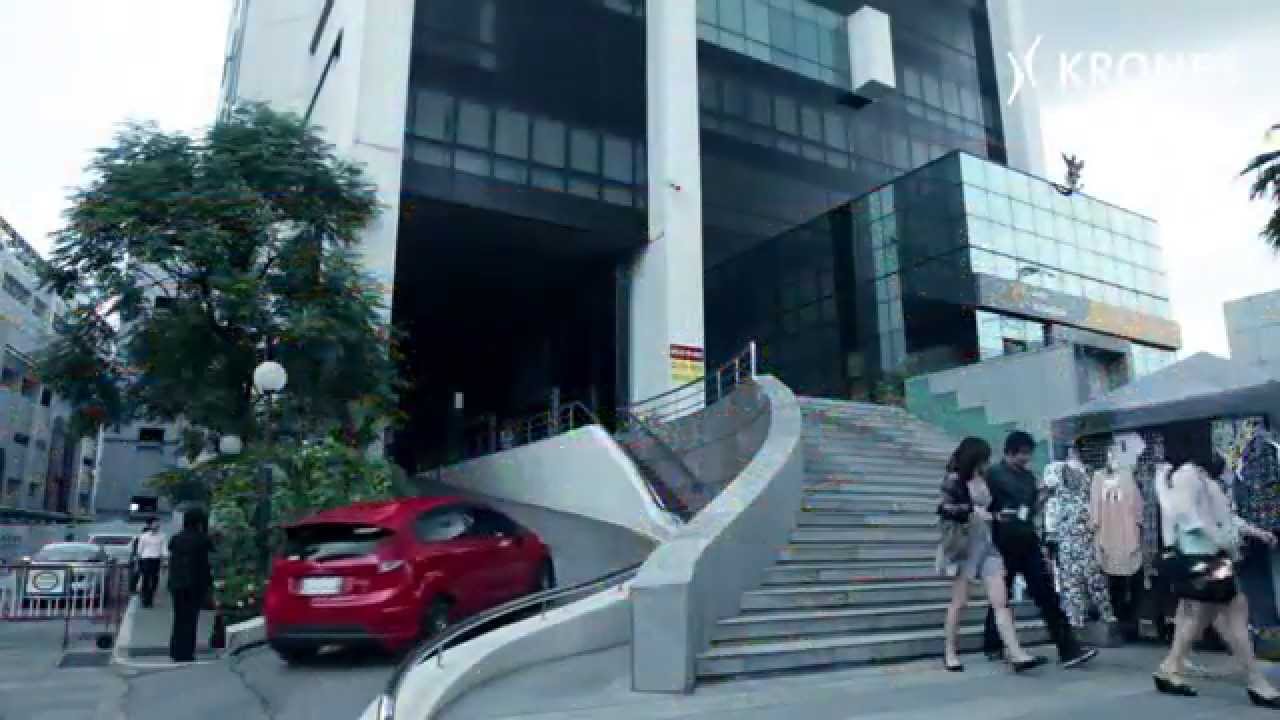 Krones Center Bangkok, Thailand - short