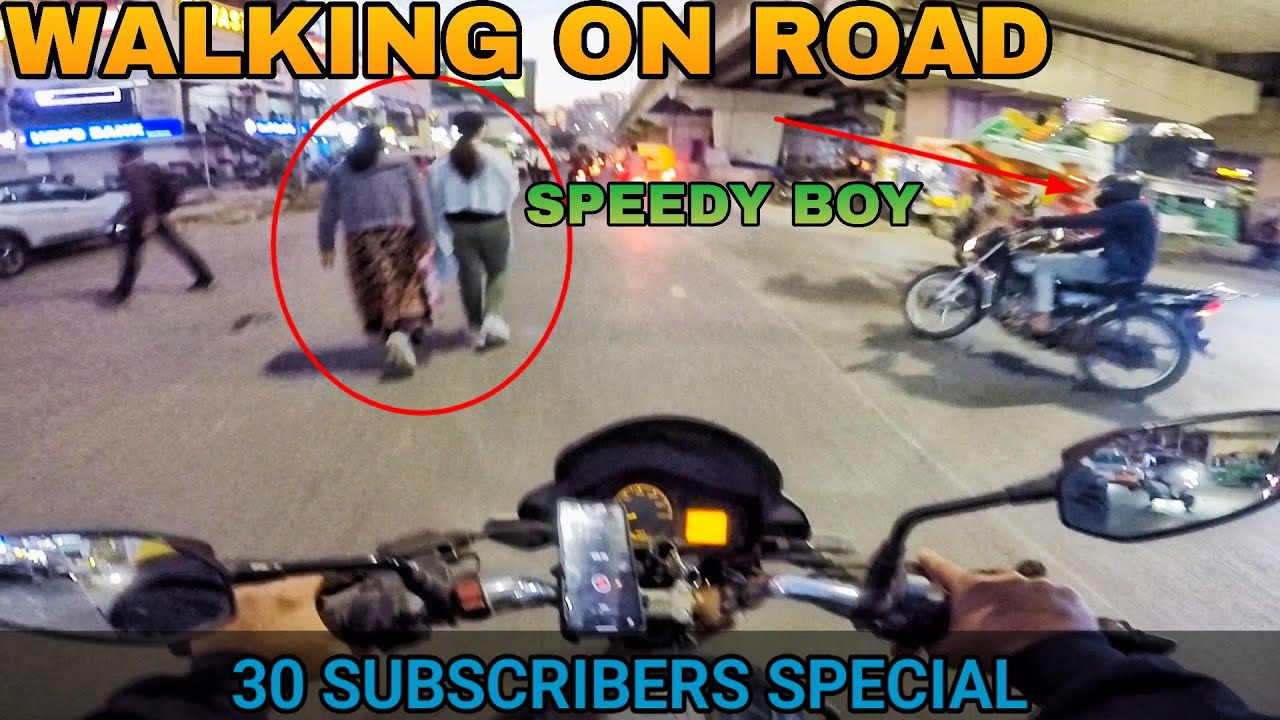 She is walking on road | 30 SUBSCRIBERS completed 😍🎉🎉🎉