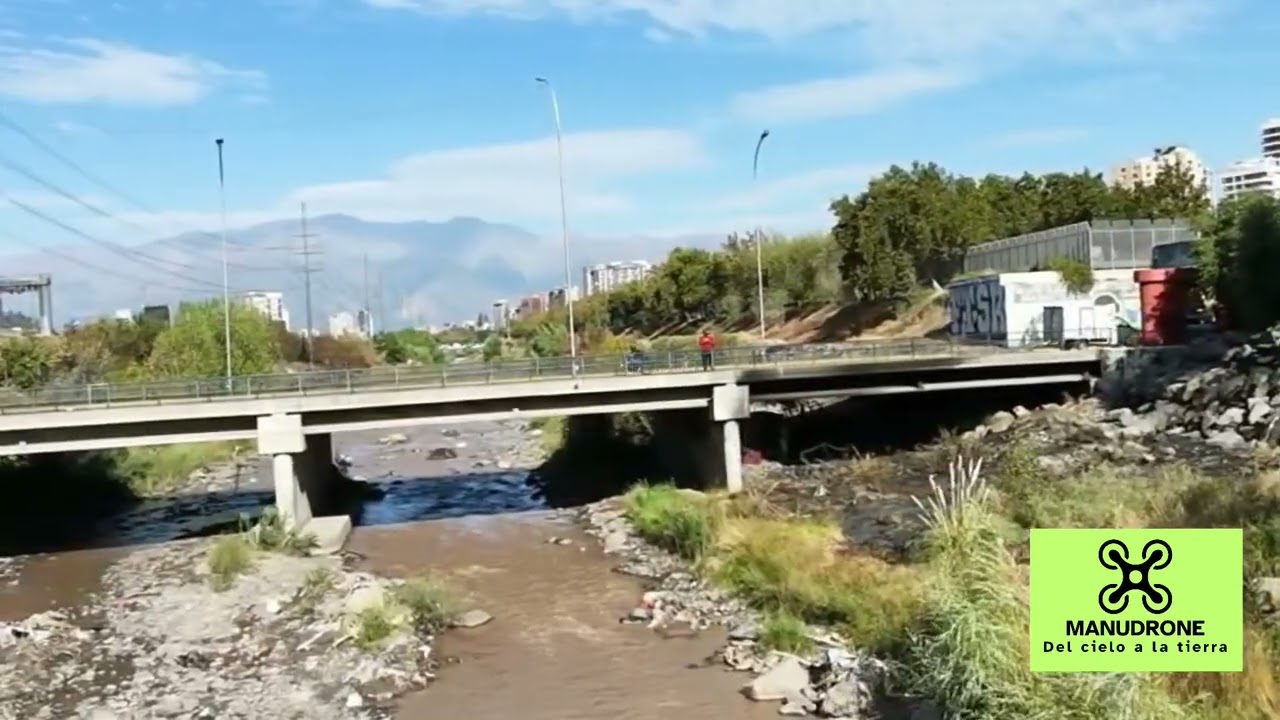 Vuelo libre por el Mapocho #dron #drone #santiago #chile #riomapocho #mapocho #rio 