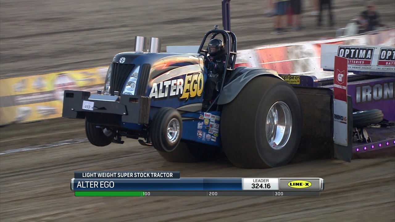 Pro Pulling 2021: Super Modified Tractors & Light Super Stocks pulling in Farley, IA