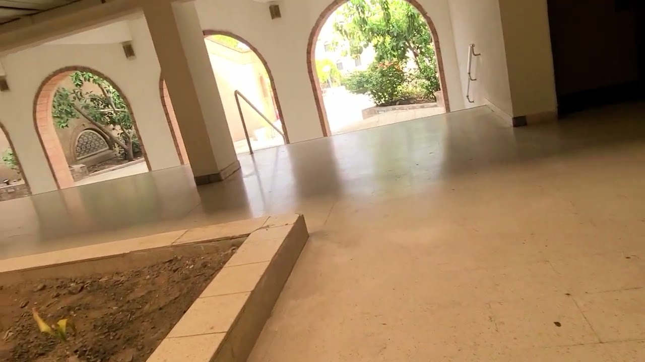 جوله في كلية الطب جامعة صنعاء ذكريات مضى عليها 17 عام  تختلط الدموع مع الصور ...الجزء الأول