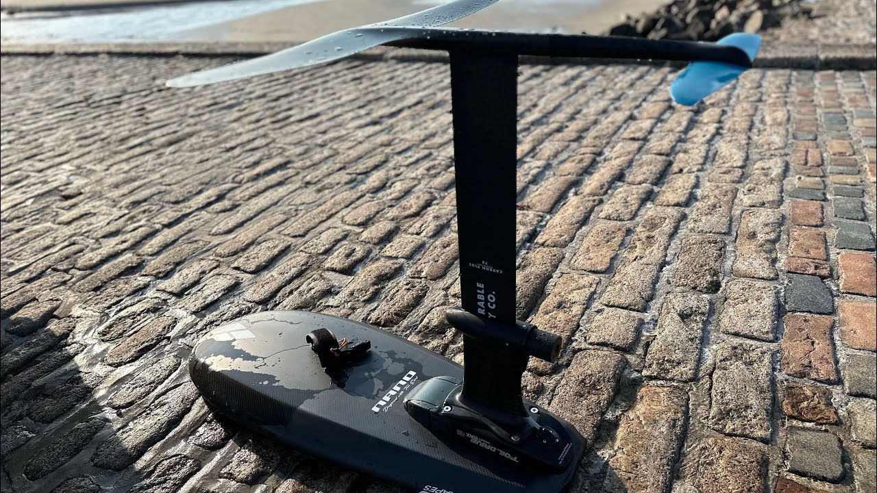 AK tracer v3 800 Foildrive gen2 Amos Nano surf foiling Jersey