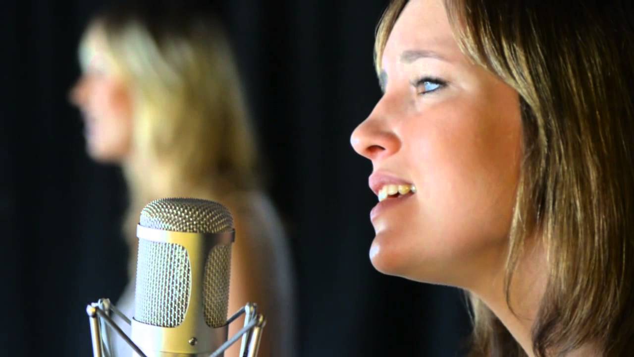 Meline Pacek  und Christin Mantagkiozis -  Lebensbuch