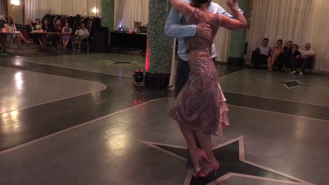 Claudia Jakobsen and Carlos Alberti .Tango. Juan Darienzo 