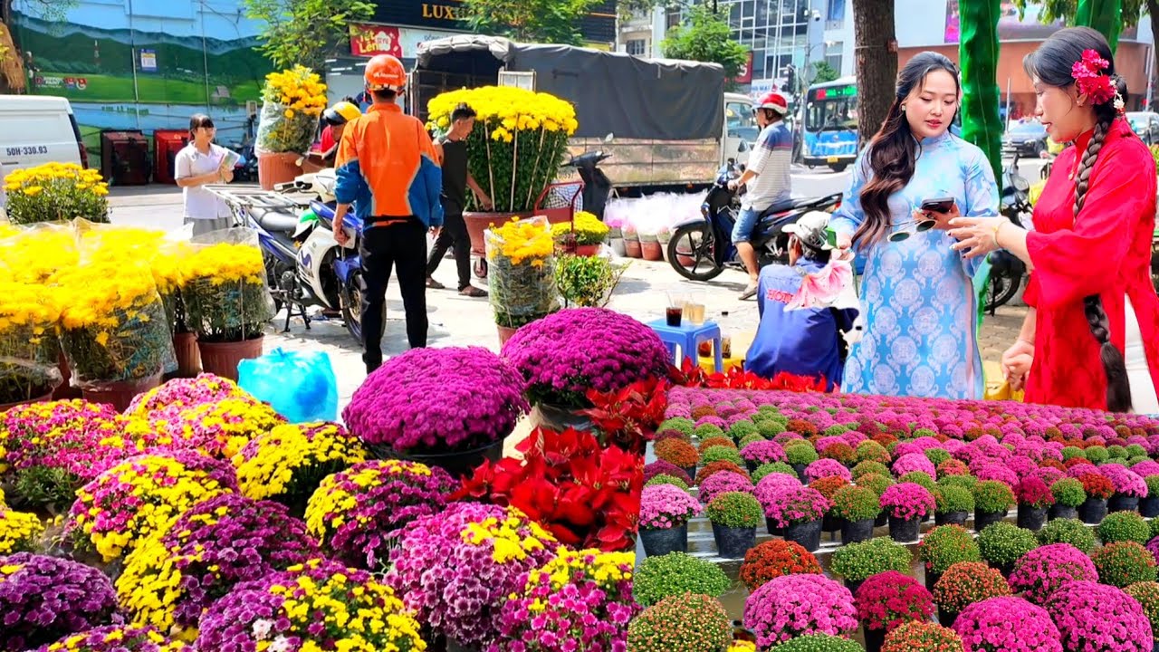 SÀI GÒN RỘN RÀNG NÁO NHIỆT CHỐT HOA CÂY KHỦNG LIÊN TIẾP,ÁO DÀI ĐẠI NÁO VƯỜN HOA TẾT LỚN NHẤT SÀI GÒN