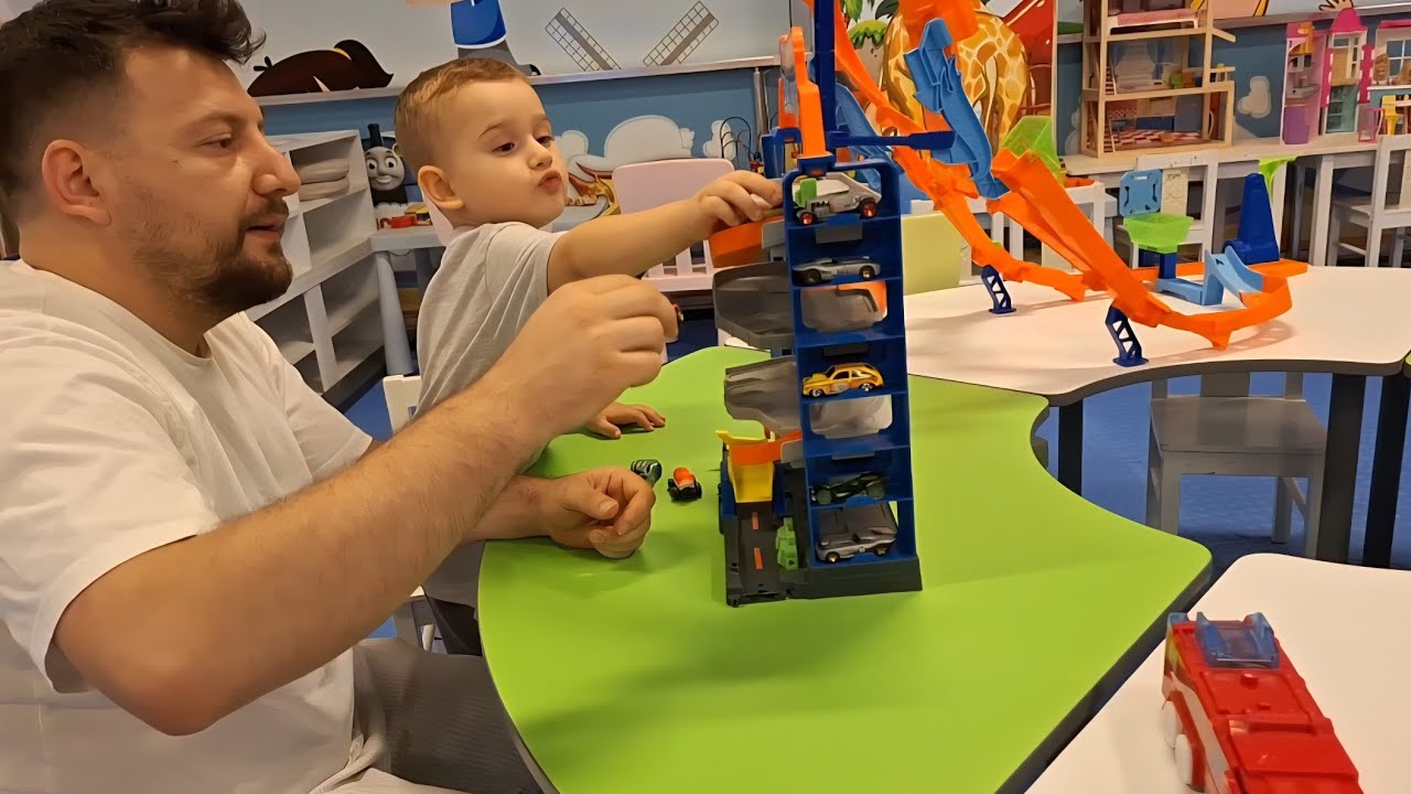 Okyanus'la babası oyun alanında 💕 #funnykids #çocukvideoları #oyuncaklar 