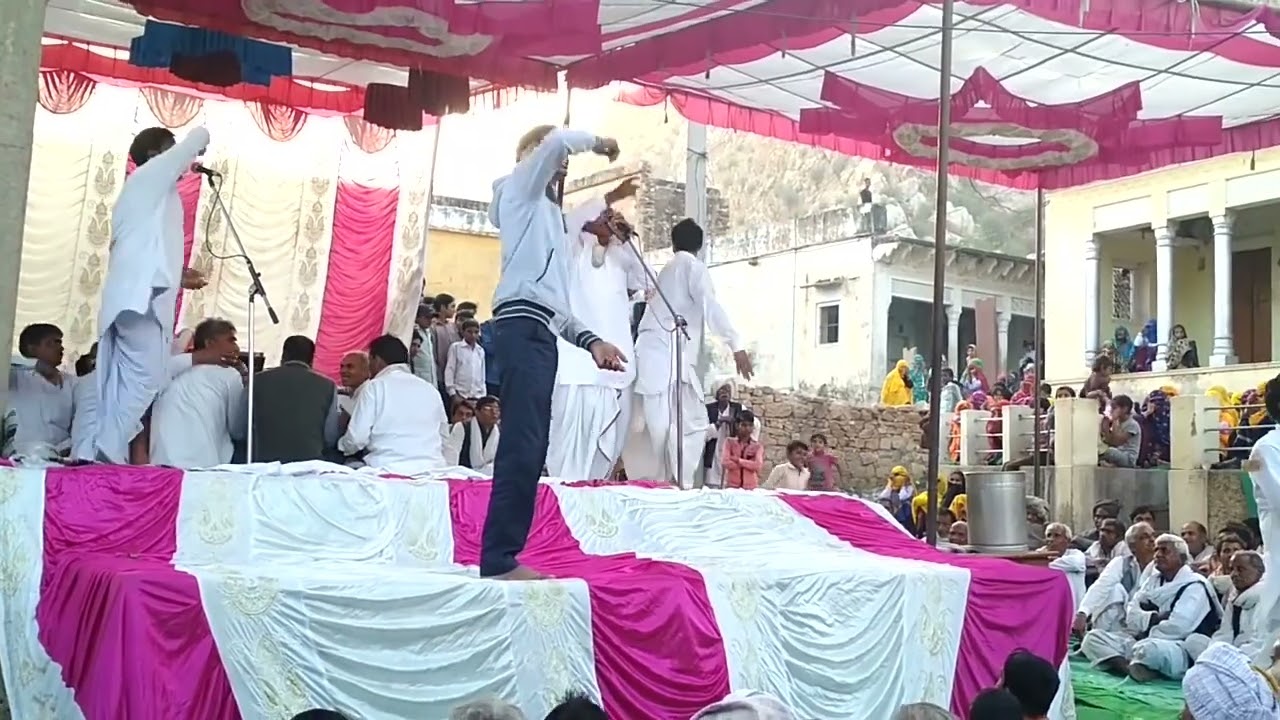 हरिकीर्तन पार्टी शहराकर मेडीया राधाकिशन मीना, महेन्द्र, जगमोहन, भरतलाल, मुकेश एवं समस्त पार्टी 🎉🎉🎉🎉🎉