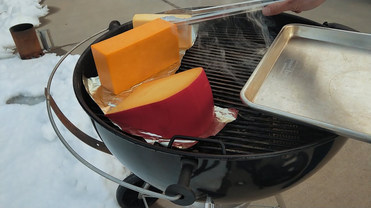 Как коптить сыр холодным способом в котле Weber