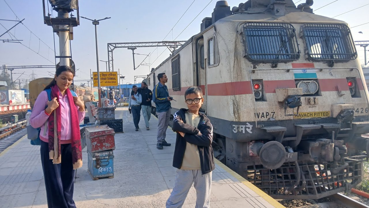 Travel Narayangarh to Delhi by bus, cab and train!