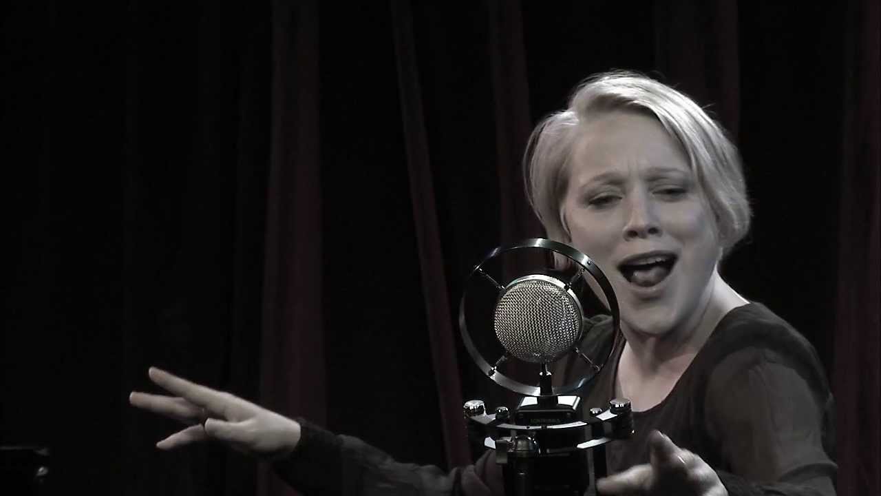 Evelyn Ruzicka singt Edith Piaf - LIVE 2012