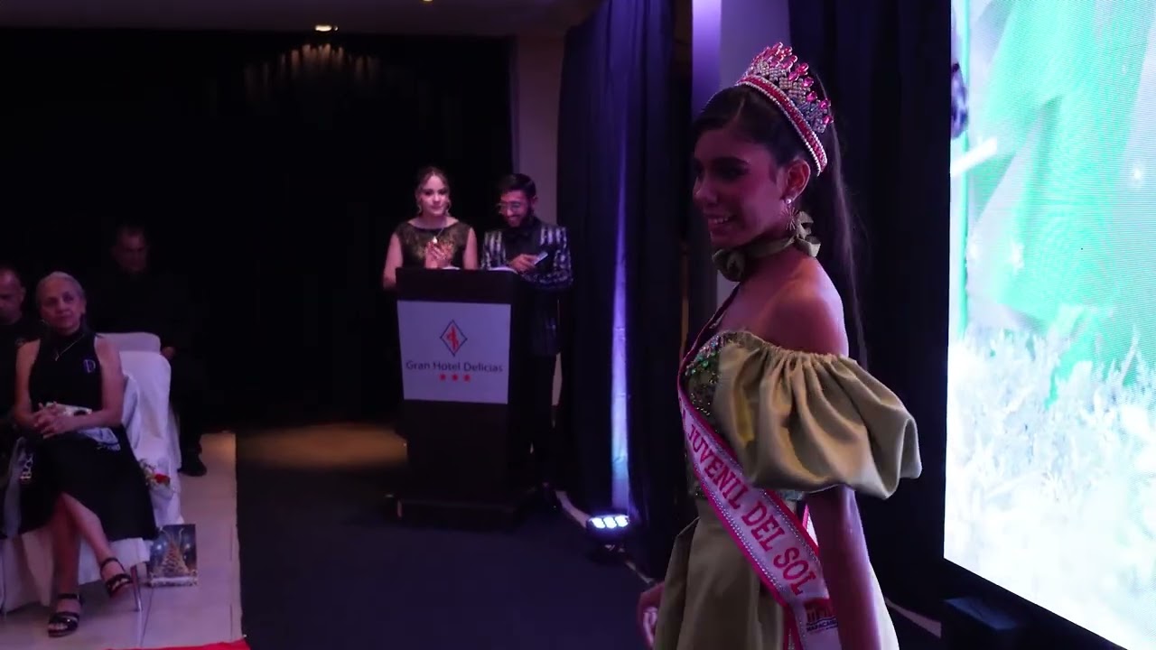 Gala Navideña: Un Tributo a la Belleza y el Talento en la 