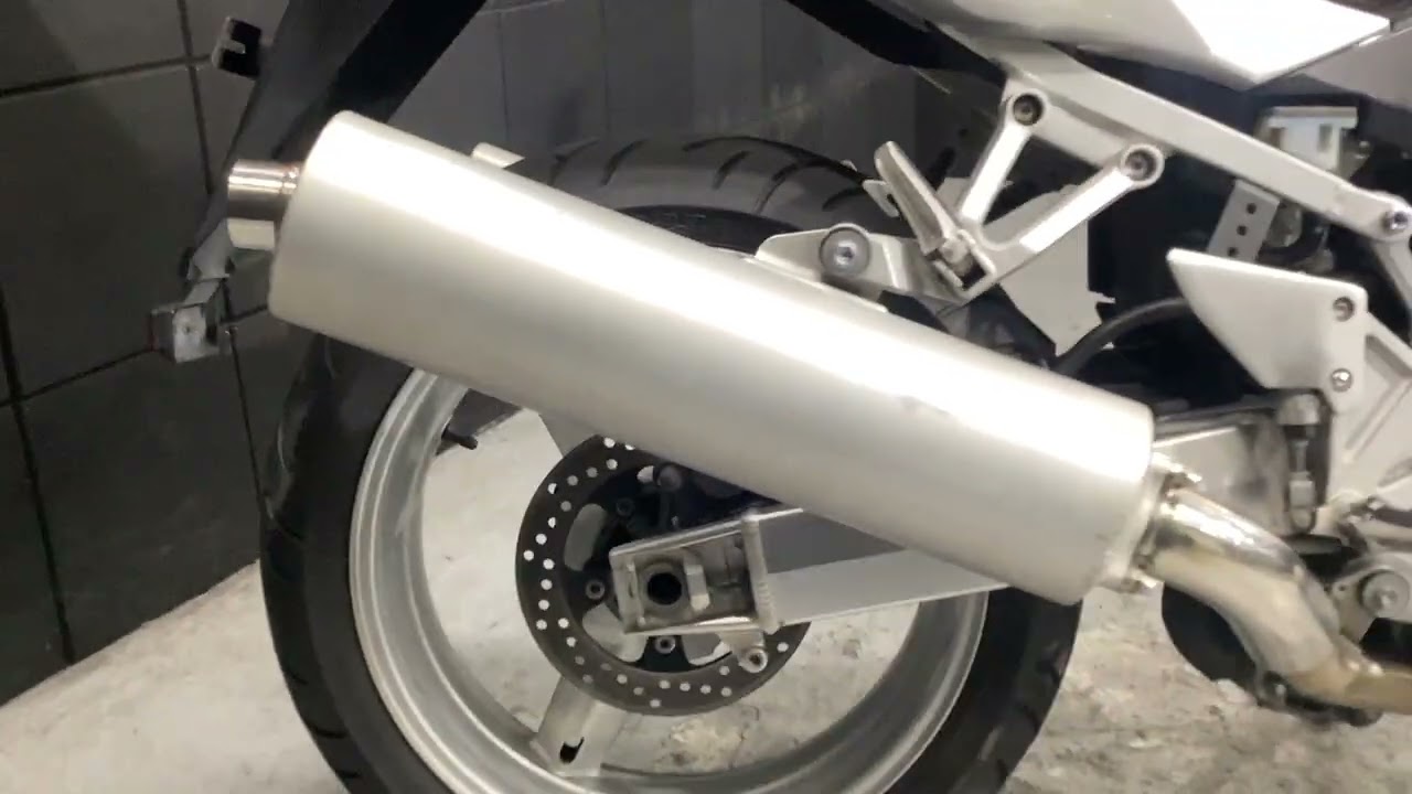 SV1000　リッターVツインのパワーと鼓動感は別格！【エンジン始動動画】