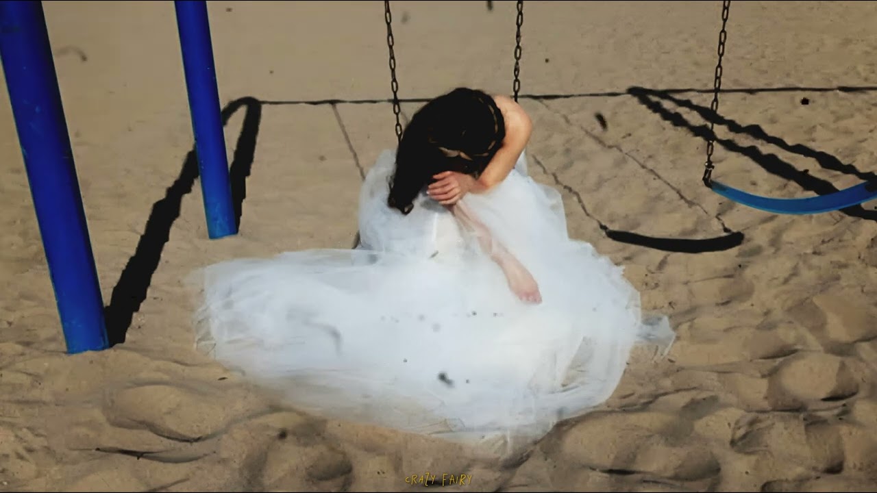 Novia Robot (Pa' Lo Mismo) • ROSALÍA [Sub. Español + lyrics]