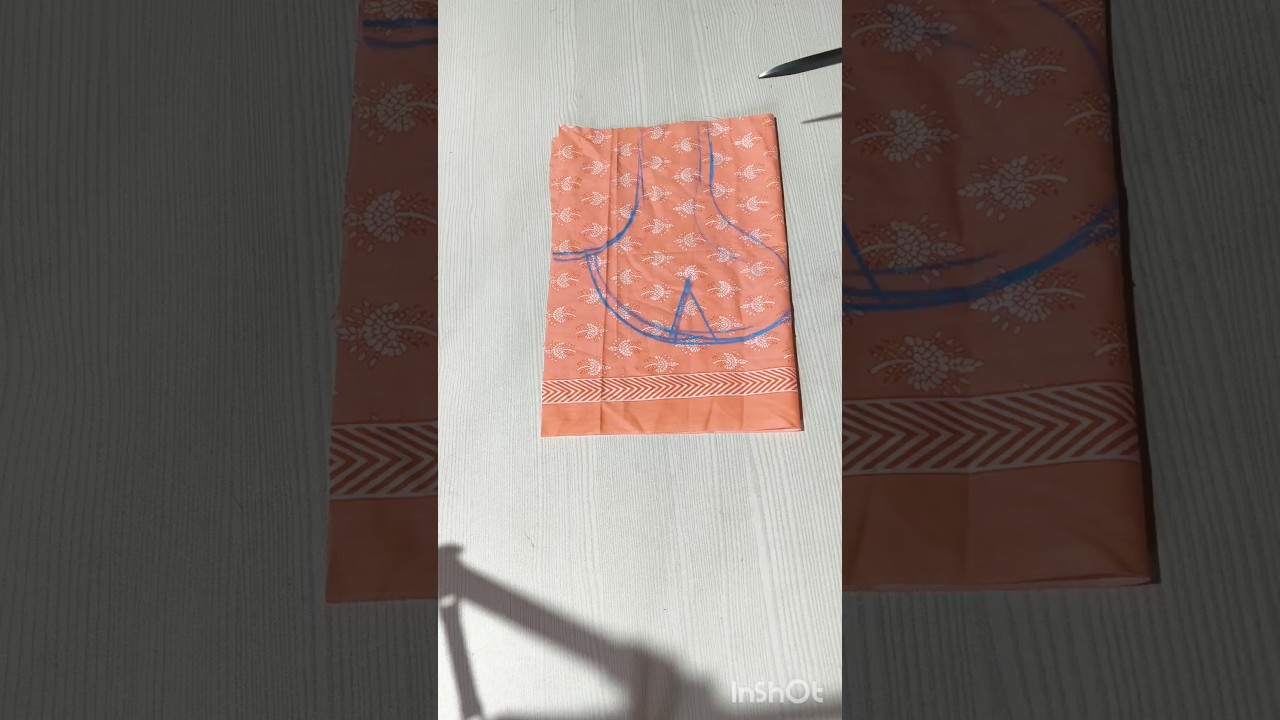 Sabyasachi blouse cutting and stitching ll #sabyasachiblousecutting #blouse