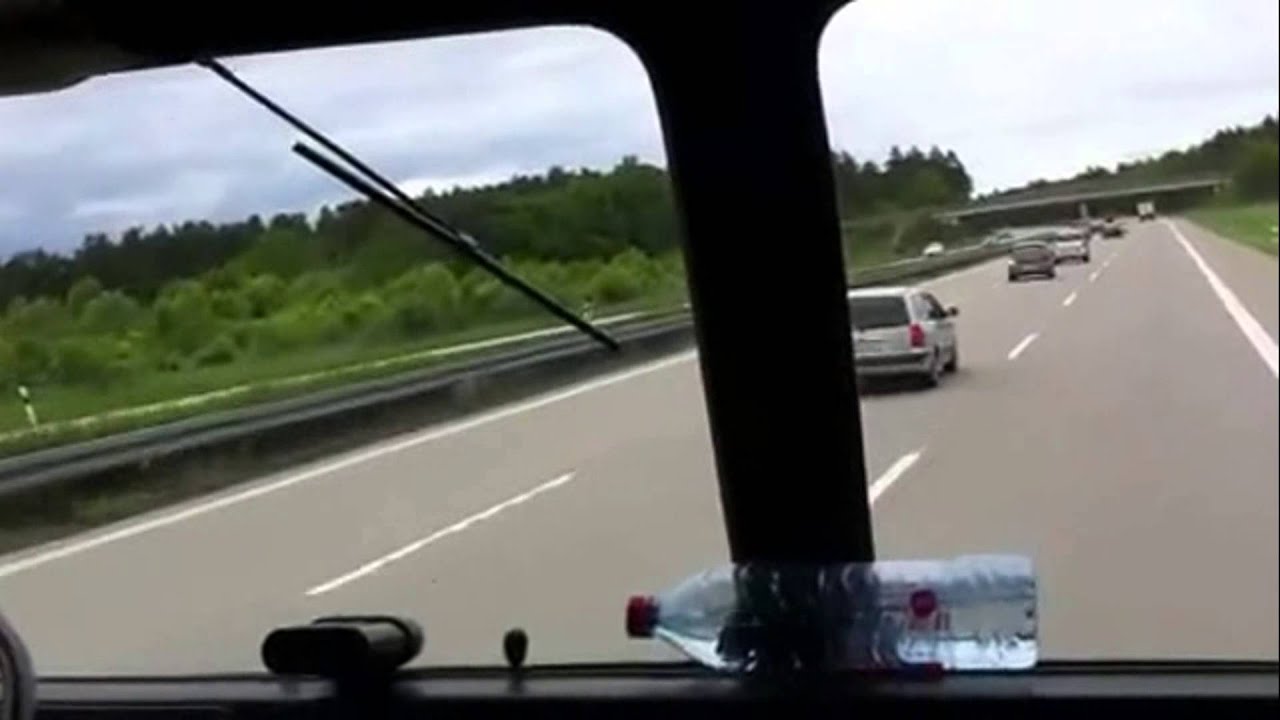 Robur LO 2002 A - &Uuml;berf&uuml;hrung per Autobahn