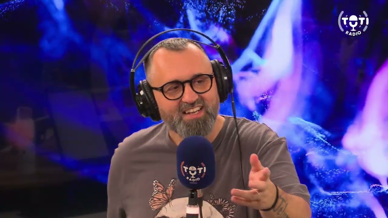 Toti reporter Milan in Gorazd Žilavec pred Tradicionalnim božičnim Standupom (Toti Radio | 106,8)