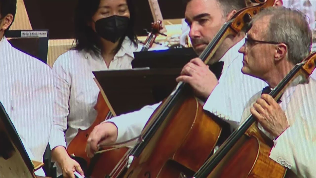 Chicago Symphony Orchestra offers tribute to Highland Park massacre victims