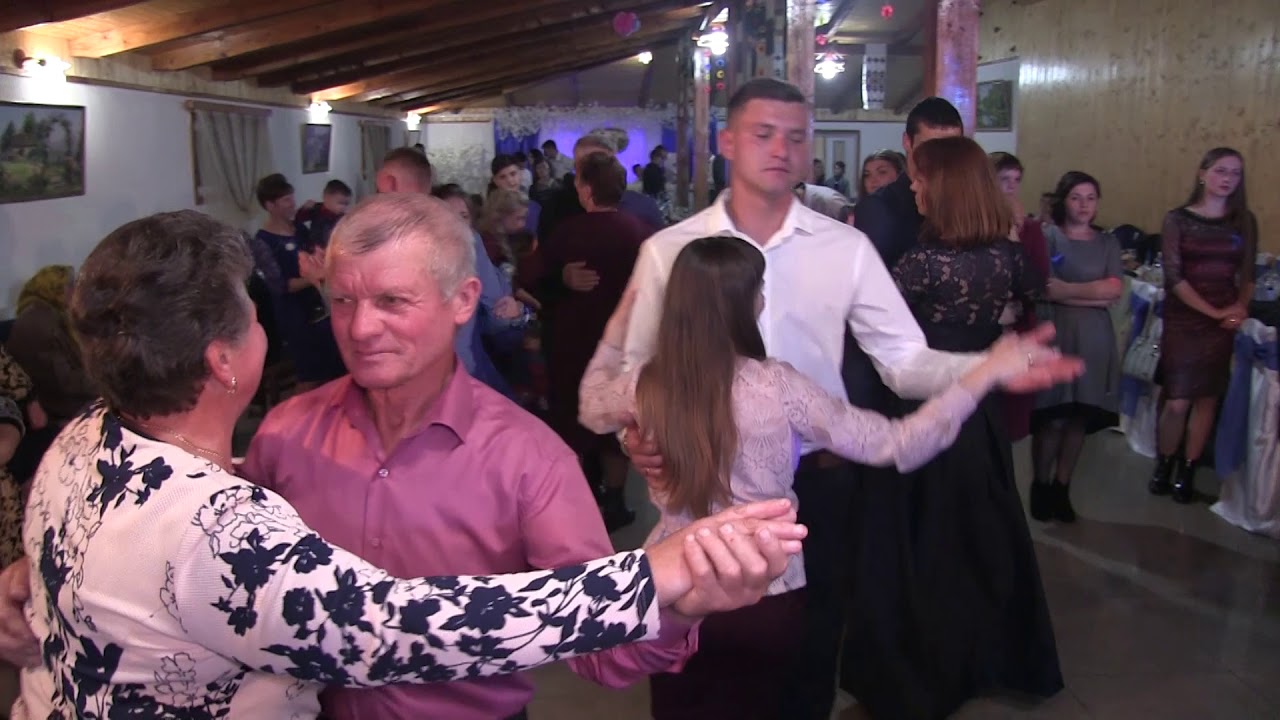 весілля в Олі та Івана  кафе Родина с. Мазурівка  27 10 2018 р. грають гурт Весняний цвіт