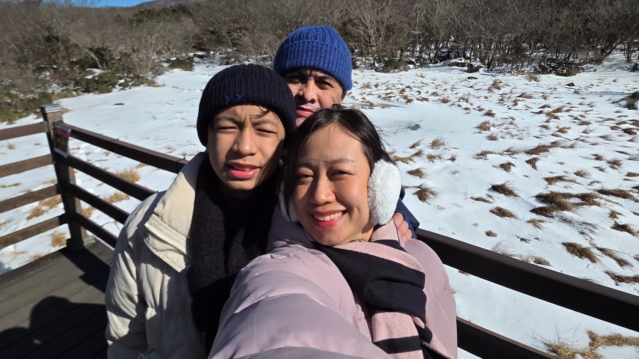 1st Snow Experience in Jeju Island - Day 2