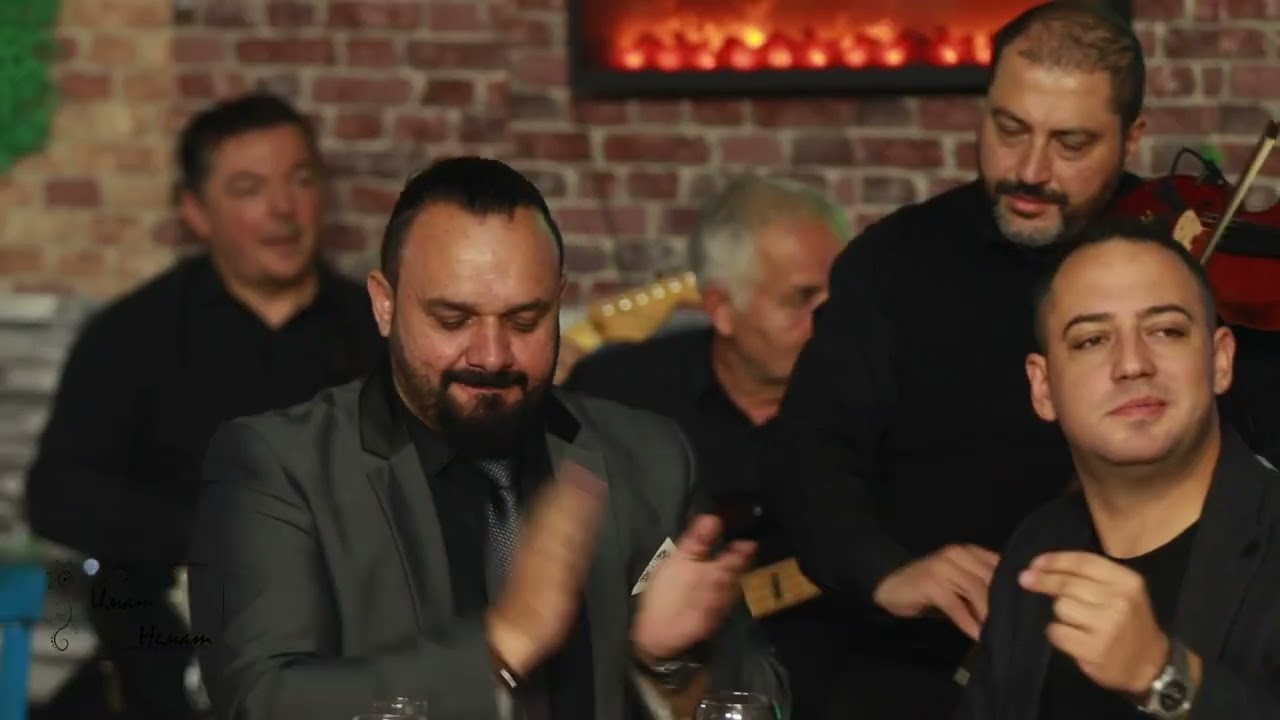 Splet Makedonski pesni  - Ajde sto si bevme golemoto drustvoo,Bekrija lkjubovdzija,Zbogum majko